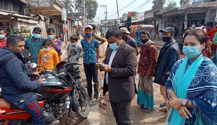 কুলাউড়ায়  টিকার সনদ ছাড়া রেস্তোরাঁয় : ১৯ হাজার টাকা জরিমানা