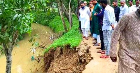 কুলাউড়ায়  গোগালীছড়া খালের ৩ স্থানের ভাঙ্গন মেরামত কাজের গড়িমসি