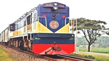 প্রায় ১৫ ঘন্টা পর সিলেটের সঙ্গে সারা দেশের রেল যোগাযোগ স্বাভাবিক