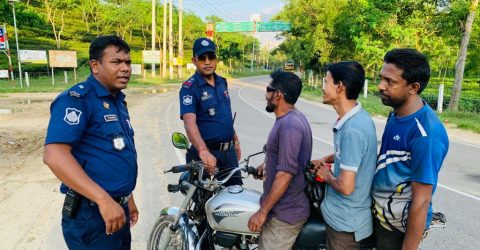 ঈদ উল আযহা উপলক্ষে মৌলভীবাজার জেলার বিভিন্ন ট্রাফিক চেকপোস্টে নিরাপত্তা জোরদার