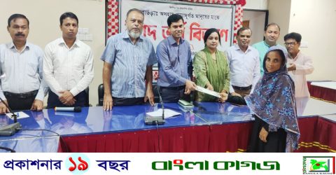 কুলাউড়ায় বাংলাদেশ সোসাইটি অব ব্রনক্স নিউইয়র্ক ইনক এর নগদ অর্থ বিতরণ