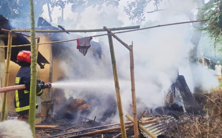 কুলাউড়ায় বসতঘর ভস্মিভূত, ৫ লাখ টাকার ক্ষতি