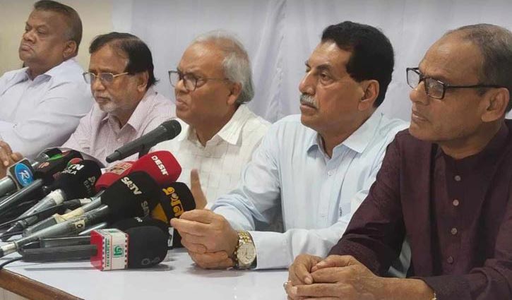 বিএনপির সংবাদ সম্মেলন: ‘রাষ্ট্র নিয়ে পরীক্ষা-নিরীক্ষার সুযোগ নেই’
