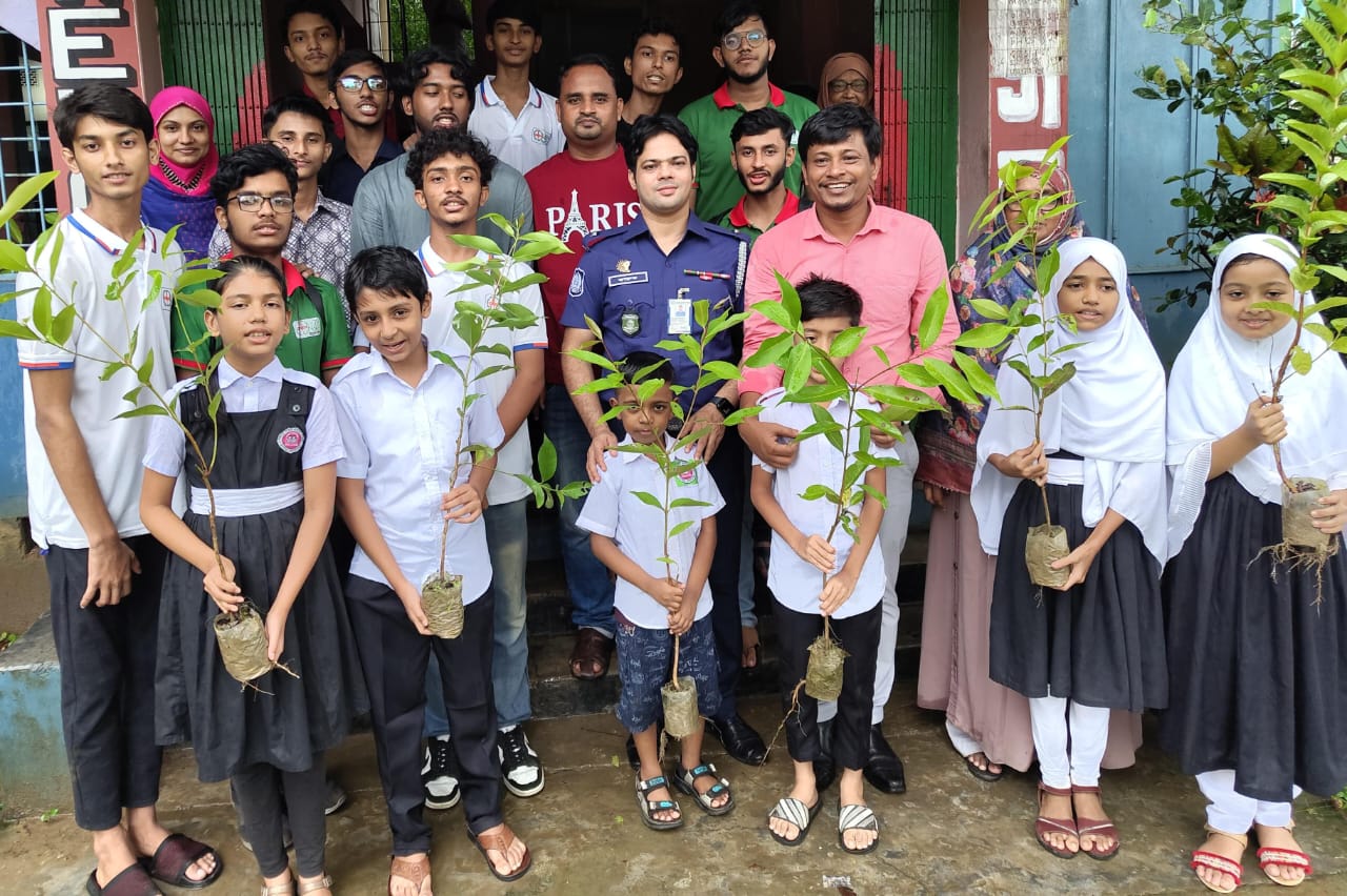 কুলাউড়ায় মাদক, কিশোর অপরাধ ও স্মার্টফোন আসক্তিকে না বলে শিক্ষার্থীদের শপথ