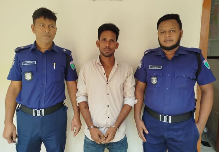 কুলাউড়ায় চোরাই প্রাইভেটকার উদ্ধার, একজন আটক