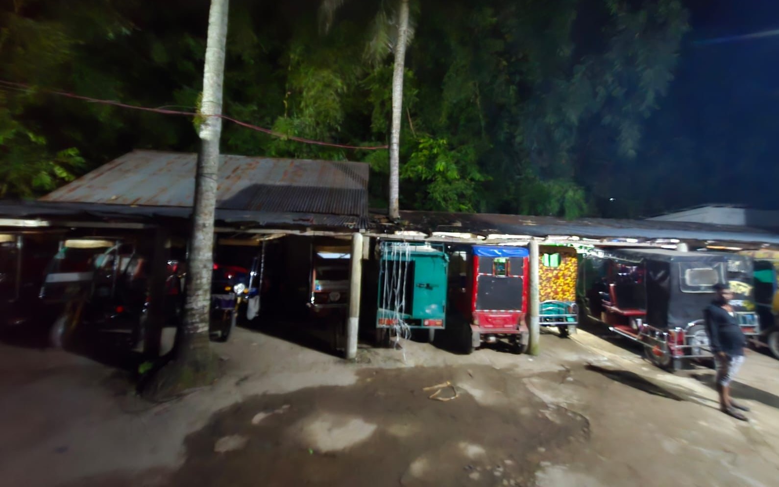 বিদ্যুৎ চুরি করে চলছিল ব্যাটারি চালিত যানবাহন চার্জিং, ক্ষতিপূরণ আদায়ে সাড়ে ২২ লাখ টাকার মামলা