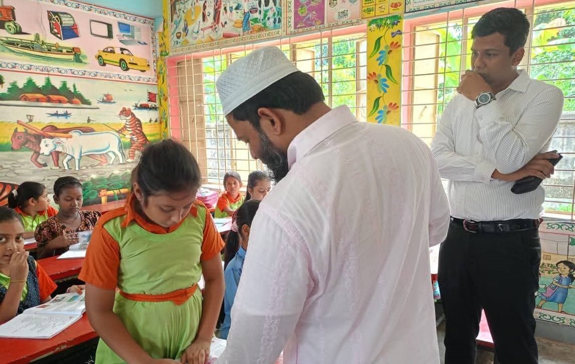 কুলাউড়ায় জেলা প্রশাসকের শিক্ষা প্রতিষ্ঠান পরিদর্শন