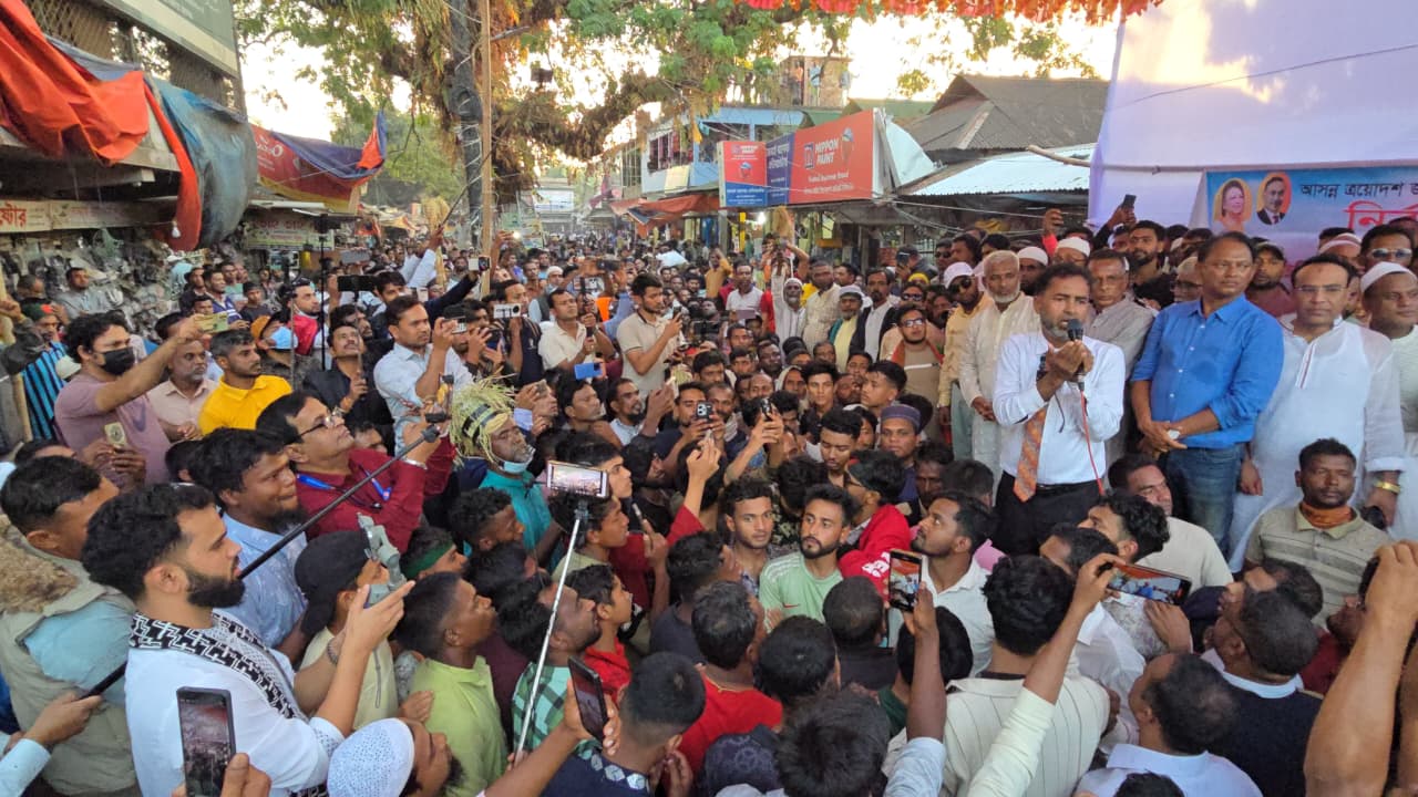 ‎বেগম খালেদা জিয়ার জন্য দোয়া চাইলেন আনিসুল হক