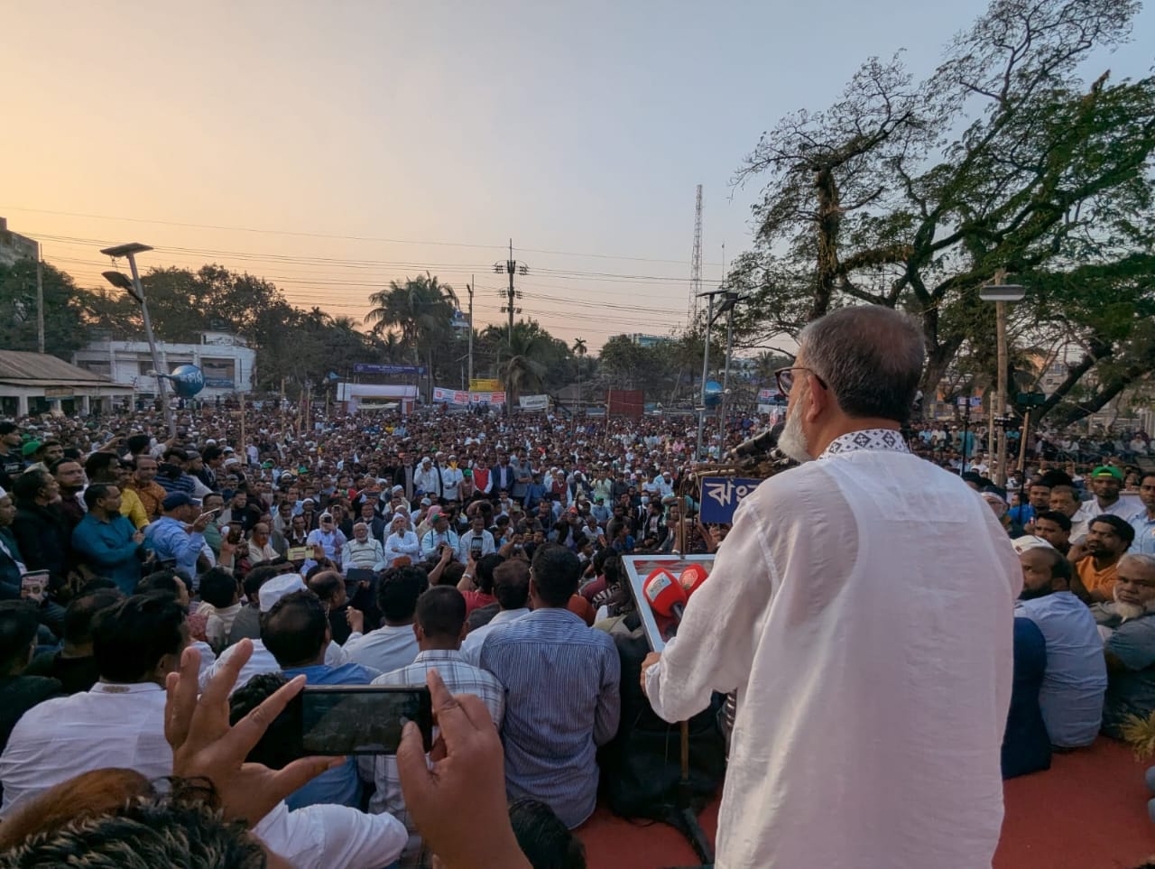 কুলাউড়ায় প্রচারণার শেষ দিনে ধানের শীষের বিশাল  মিছিল