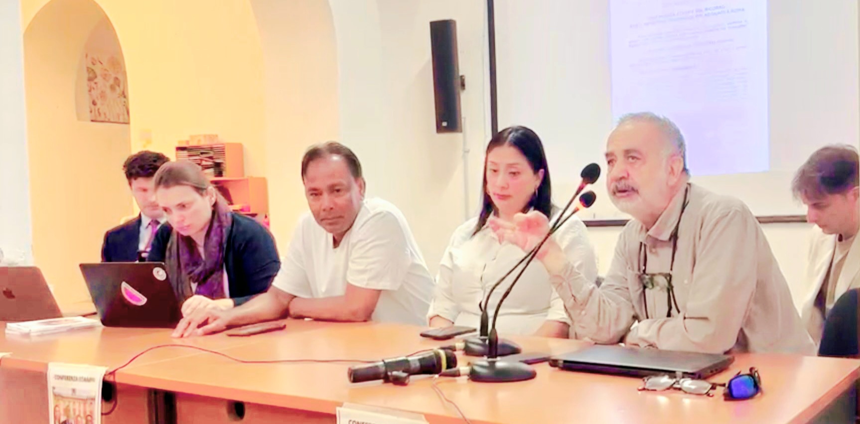 রোম সিটি কর্পোরেশন নির্বাচন সামনে রেখে সংবাদ সম্মেলন