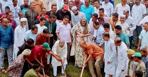 খাল খননে নতুন দিগন্ত: কুলাউড়ায় ২ কোটি টাকার প্রকল্পের যাত্রা