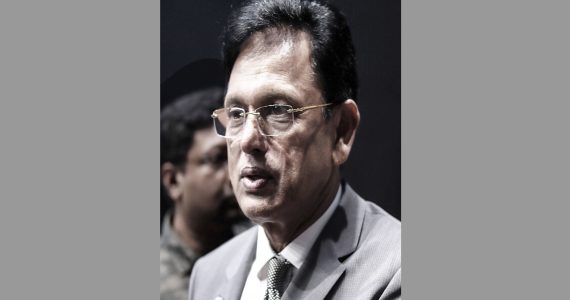 শিক্ষামন্ত্রীর পদত্যাগ দাবিতে শিক্ষার্থীদের আন্দোলন: পরীক্ষার সিদ্ধান্ত ঘিরে উত্তাল শিক্ষা অঙ্গন