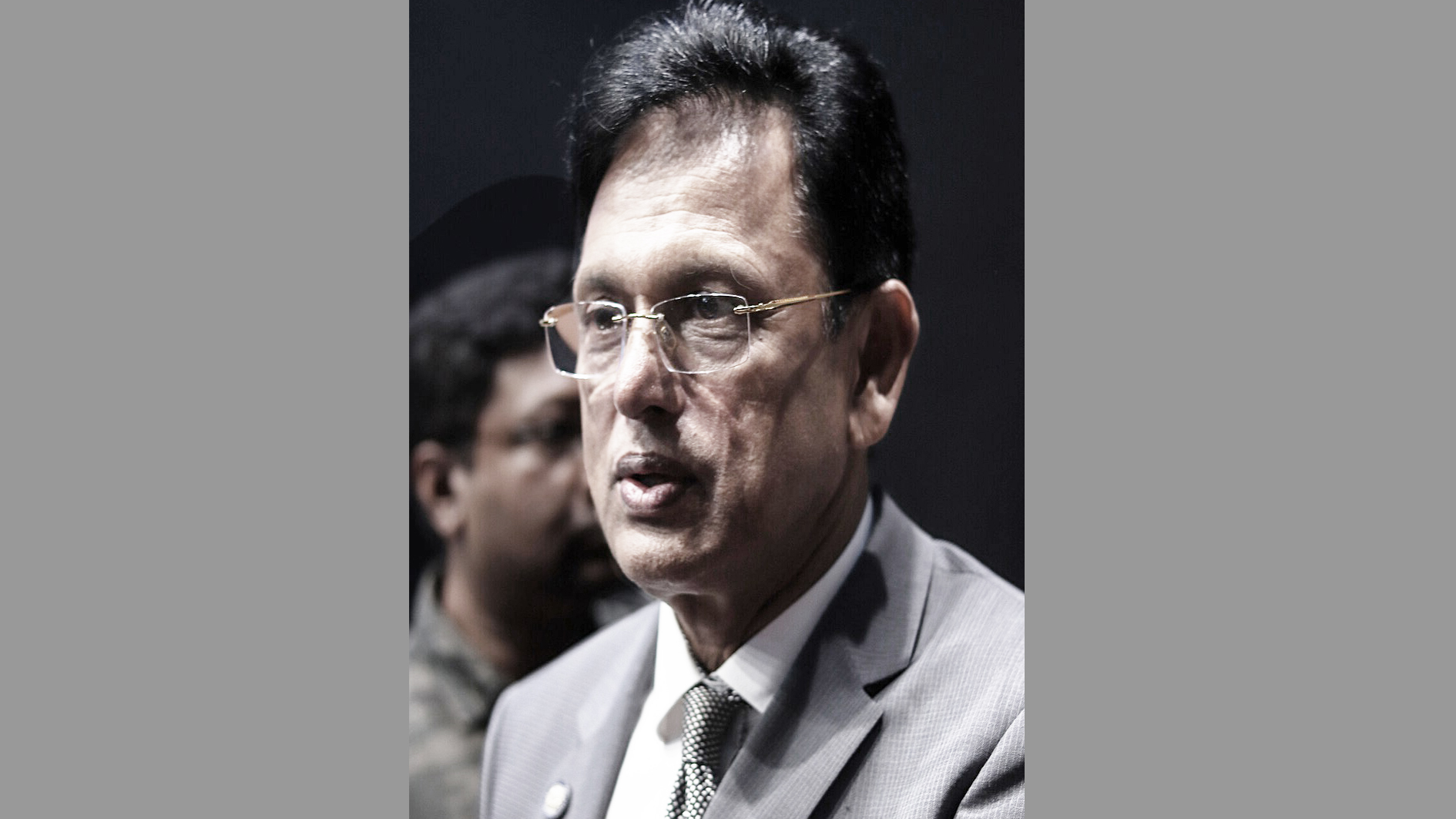 শিক্ষামন্ত্রীর পদত্যাগ দাবিতে শিক্ষার্থীদের আন্দোলন: পরীক্ষার সিদ্ধান্ত ঘিরে উত্তাল শিক্ষা অঙ্গন